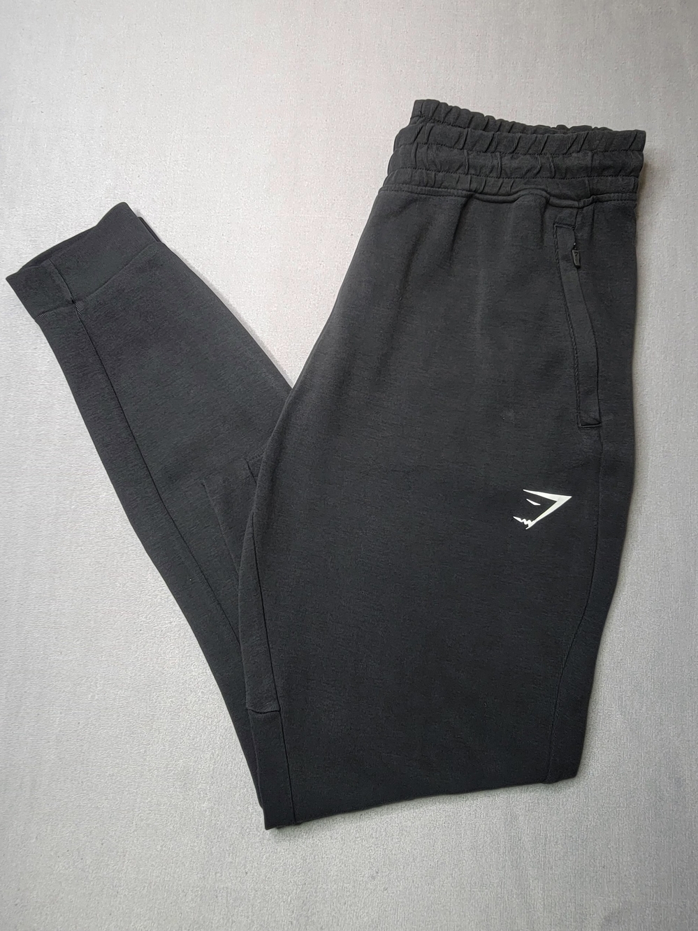 Gymshark Men's Performance Joggers Sweatpants Slim Fit Ankle Zip Black M